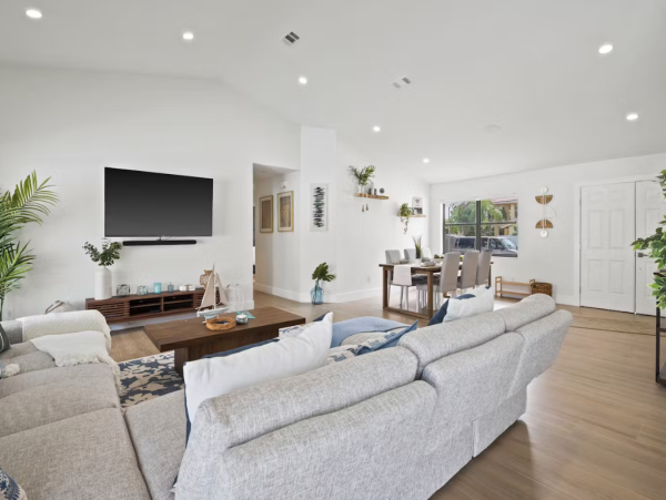 Luxury Miami Vacation Rental 3 Bedroom - Private Pool Oasis, Game Room & Family Friendly